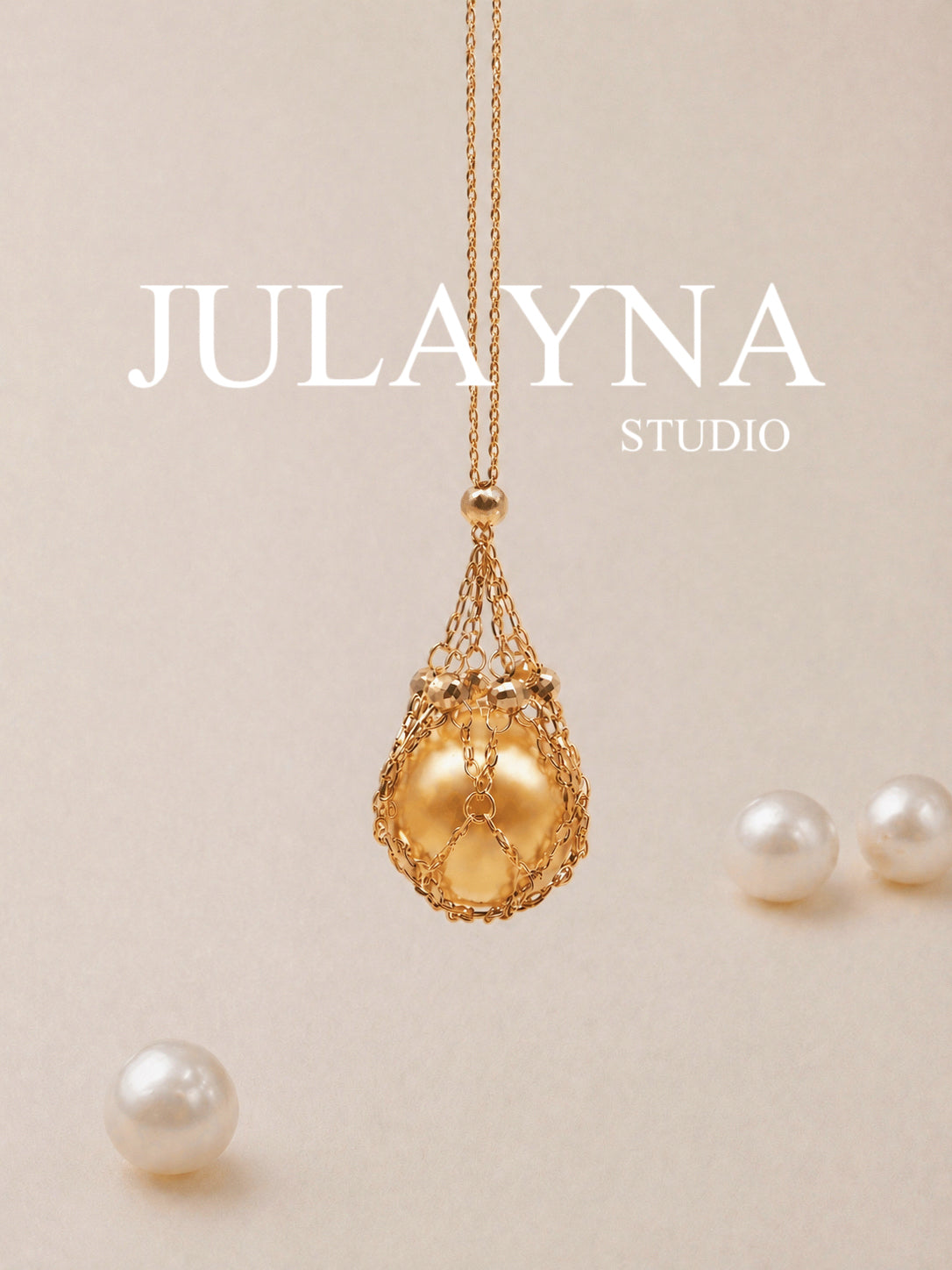 Gold net teardrop pendant necklace with pearl beads and fine chain