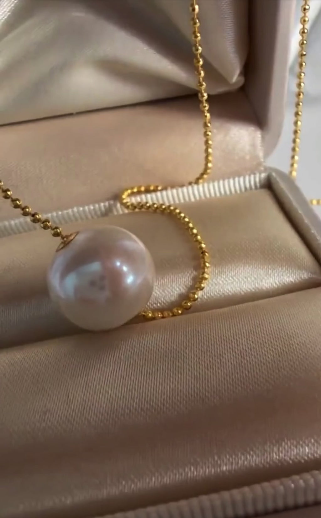 18K Gold Freshwater Pearl Pendant & Chain Necklace Set
